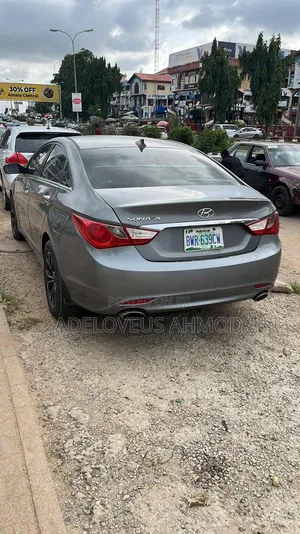 Hyundai Sonata 2012