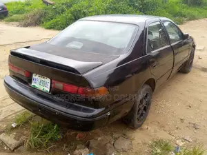 Toyota Camry Automatic 1999 Black