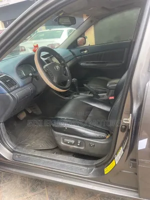 Toyota Camry 2006 Gray