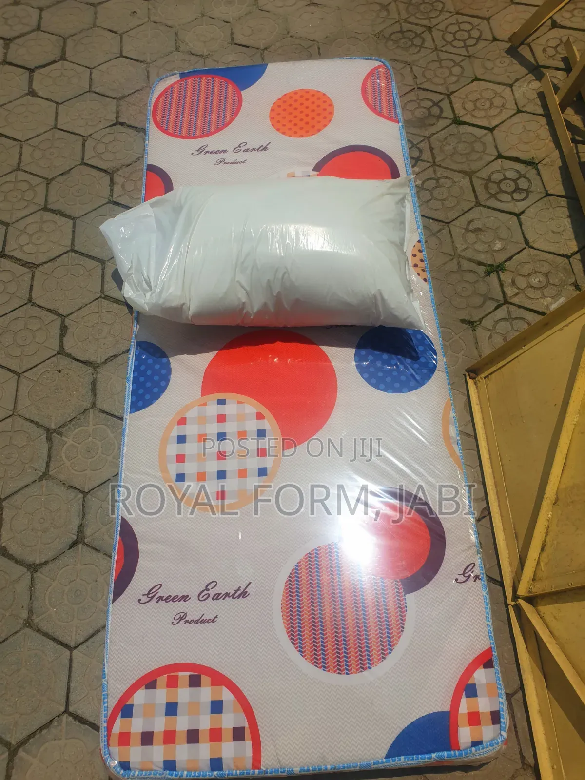 Students Mattress With One Free Pillow