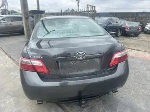 Toyota Camry XLE V6 4dr Sedan (3.5L 6cyl 6AM) 2007 Gray