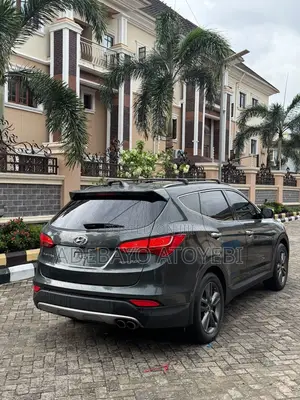 Hyundai Santa Fe Limited 4dr SUV w/Saddle Interior (3.3L 6cyl 6A) 2014