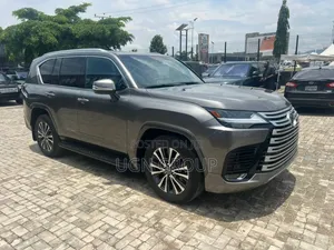 Lexus LX 2023 Gray