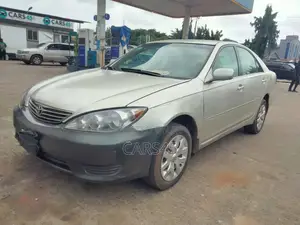 Toyota Camry 2003 Silver