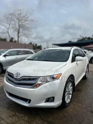 Toyota Venza 2010 White
