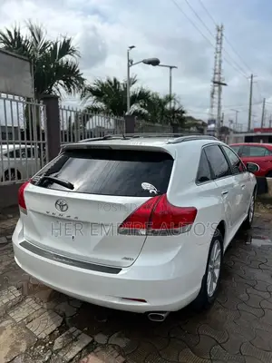 Toyota Venza 2010 White