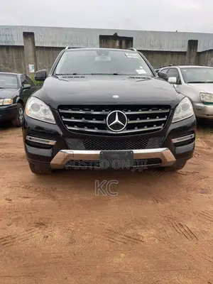 Mercedes-Benz M Class ML350 4MATIC 4dr SUV AWD (3.5L 6cyl 7A) 2015
