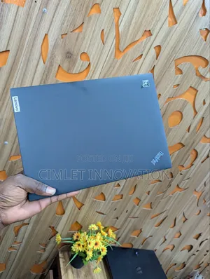 Laptop Lenovo ThinkPad P14s 32GB Intel Core i7 SSD 1T