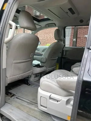Toyota Sienna 2013 Black