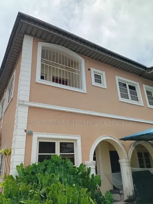 2bdrm Apartment in Lekki Phase1 for rent