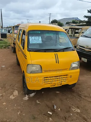 Suzuki Every 2010 Yellow