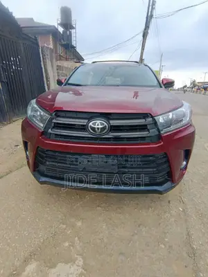 Toyota Highlander 2017 Red