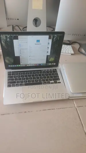 Laptop Apple MacBook Pro 16GB Intel Core i5 SSD 512GB