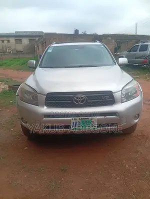 Toyota RAV4 2008 Silver