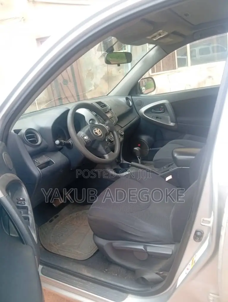 Toyota RAV4 2008 Silver