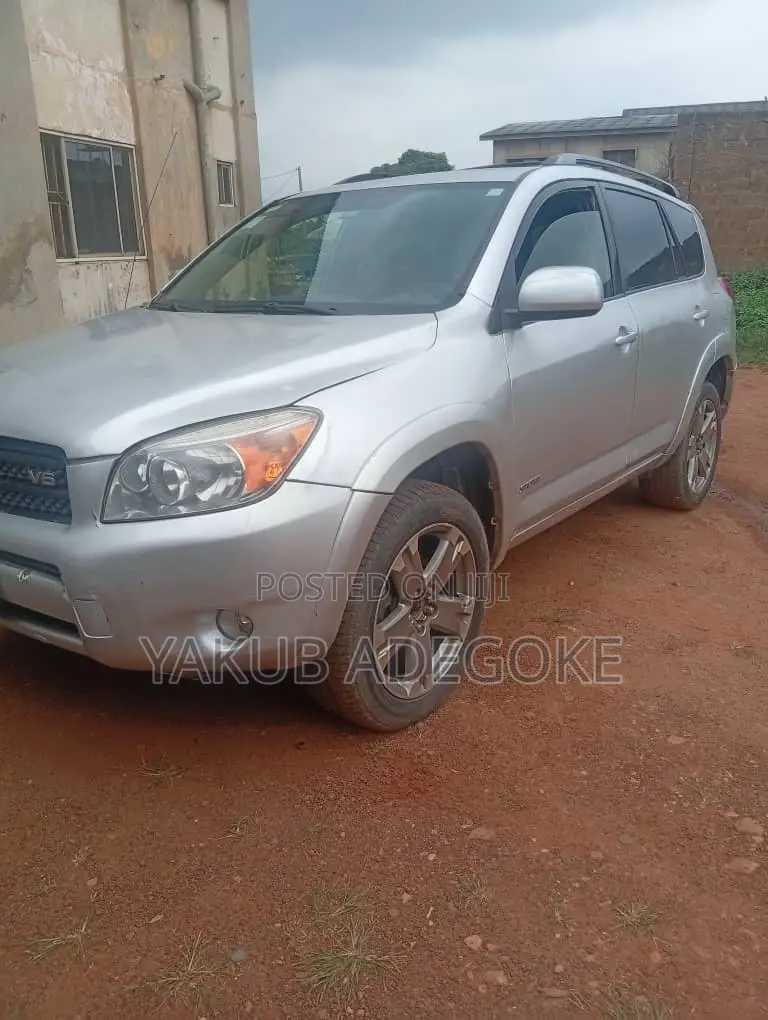 Toyota RAV4 2008 Silver