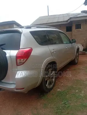 Toyota RAV4 2008 Silver