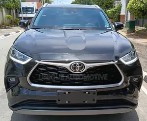 Toyota Highlander Platinum AWD 2024 Black