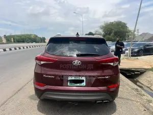 Hyundai Tucson Limited FWD 2016 Burgundy
