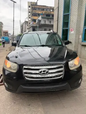 Hyundai Santa Fe 2012 Black