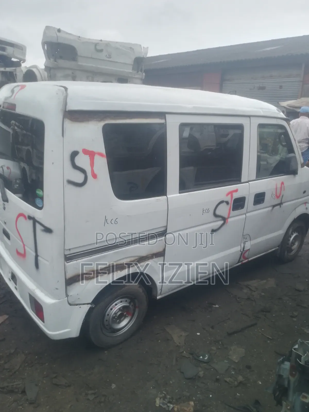 Suzuki Every 2012 White