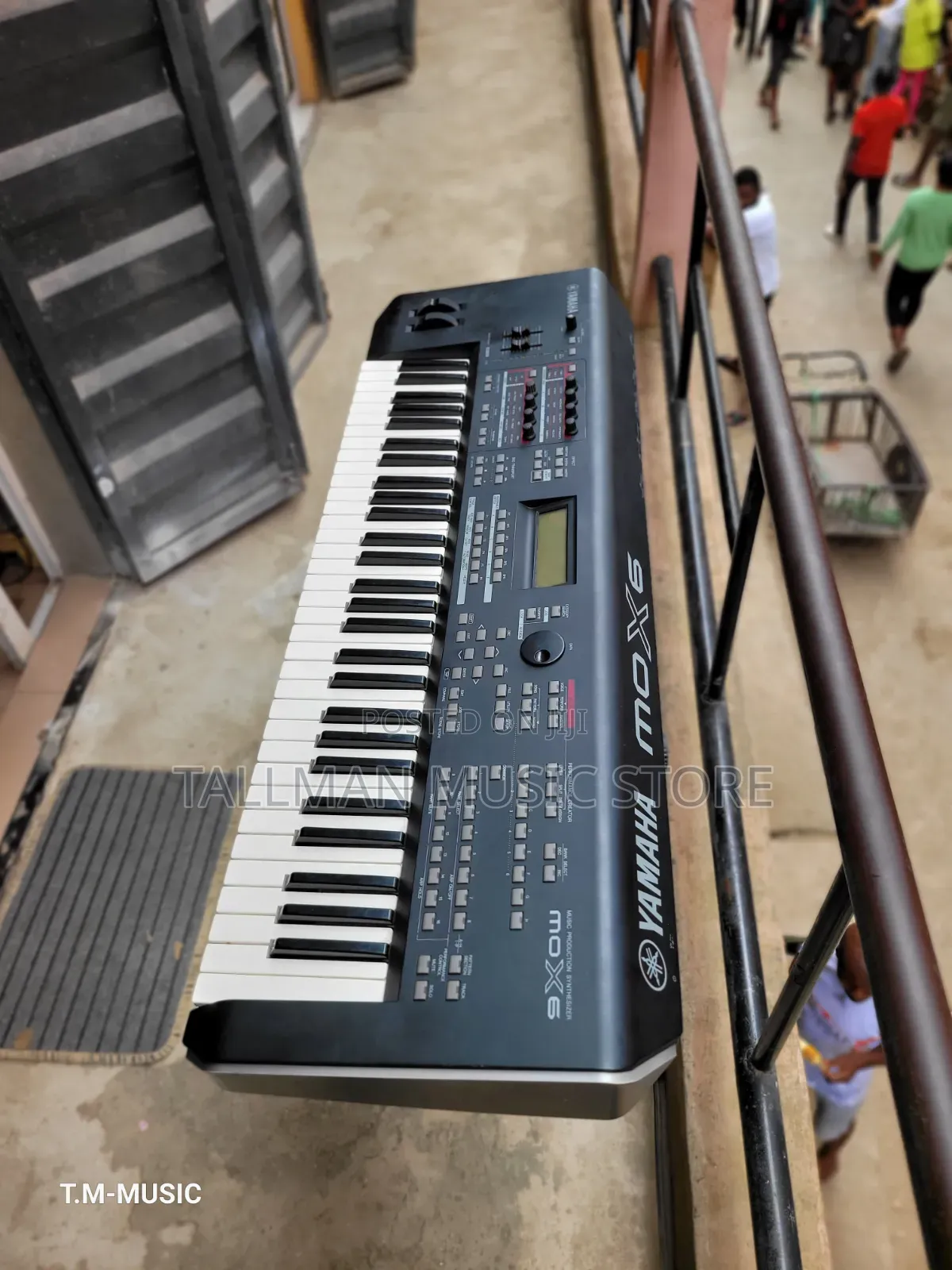 Yamaha Mox6