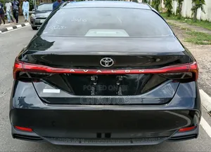 Toyota Avalon 2025 Black