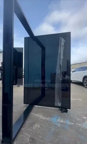 5ft Pivot Door With Smartlock.