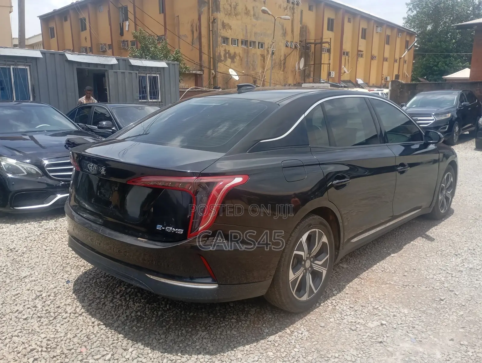 Hongqi E-HS9 2021 Black
