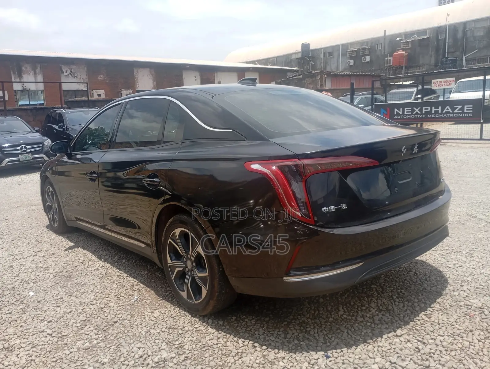 Hongqi E-HS9 2021 Black