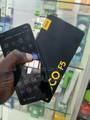 Oppo F27 Pro+ 256 GB Black