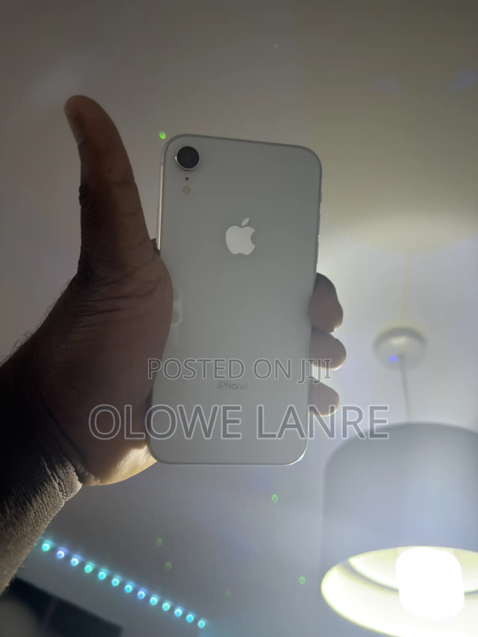Apple iPhone XR 64 GB White