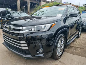 Toyota Highlander 2015 Black