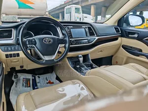 Toyota Highlander 2015 Black