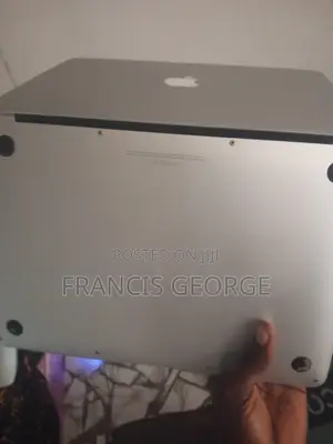 Laptop Apple MacBook 4GB Intel Pentium SSD 350GB