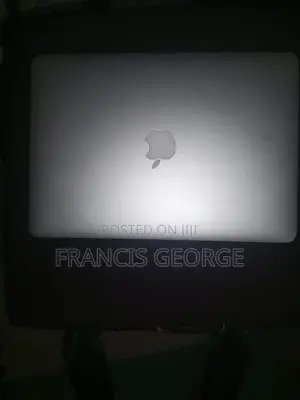 Laptop Apple MacBook 4GB Intel Pentium SSD 350GB