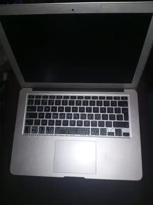 Laptop Apple MacBook 4GB Intel Pentium SSD 350GB