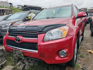 Toyota RAV4 2010 Red