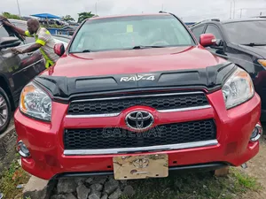 Toyota RAV4 2010 Red