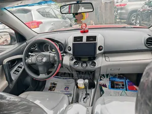 Toyota RAV4 2010 Red