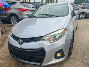 Toyota Corolla 2016 Silver