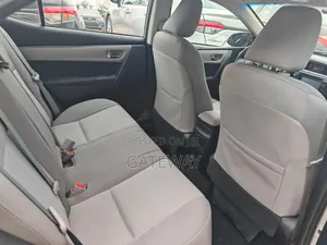 Toyota Corolla 2016 Silver