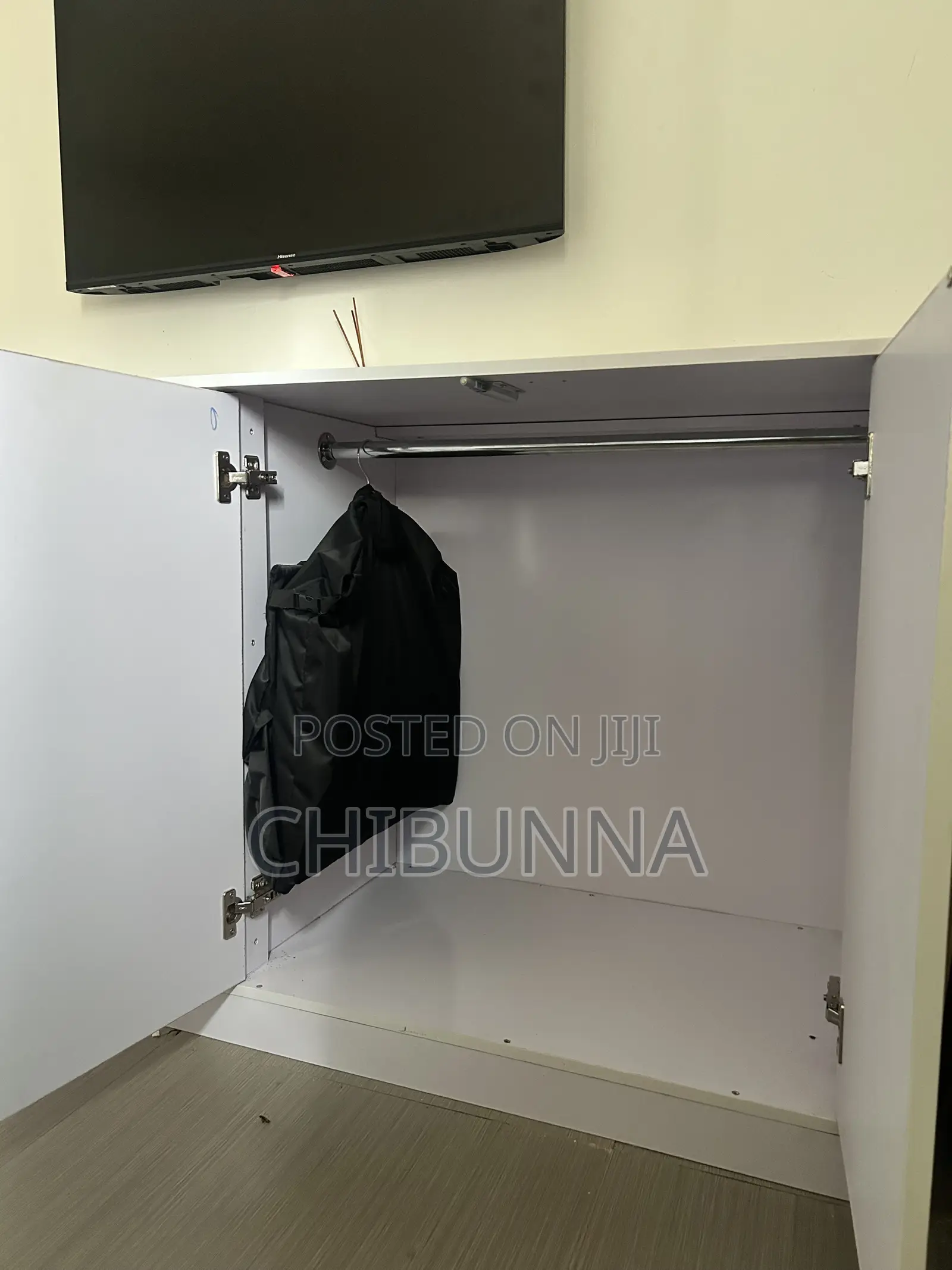 200x80cm White Wardrobe