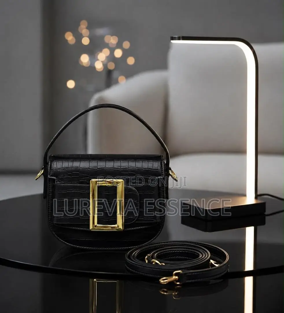 Elegant Women’s Shoulder Bag
