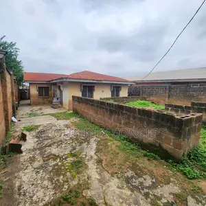 2bdrm Block of Flats in Akobo for sale
