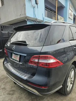 Mercedes-Benz M Class 2013 Blue