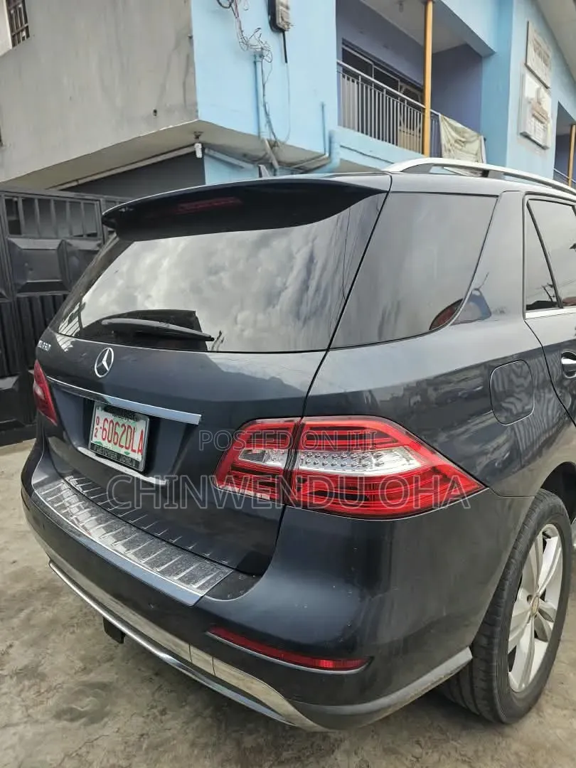 Mercedes-Benz M Class 2013 Blue