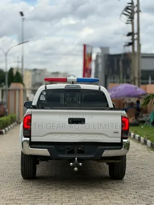 Toyota Tacoma 2020 White
