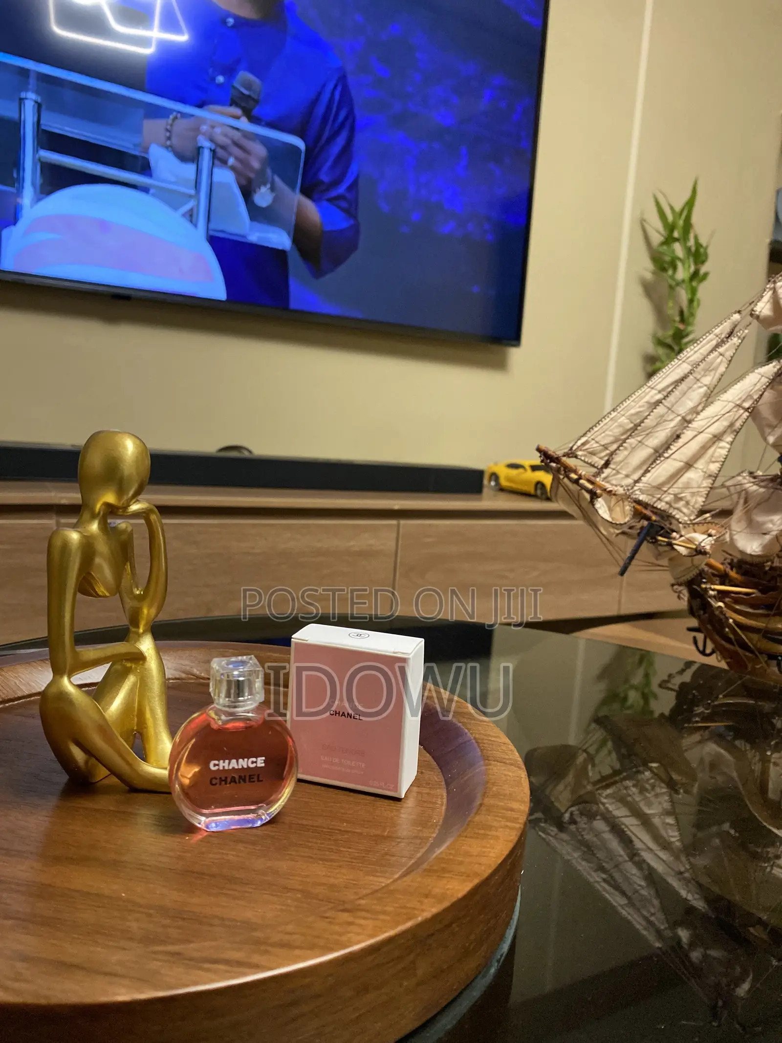 Ladies Essential