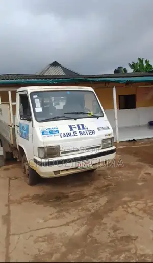 Nissan Mini Truck